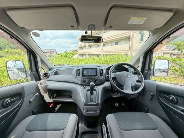 Nissan NV200 Vanette Van 2