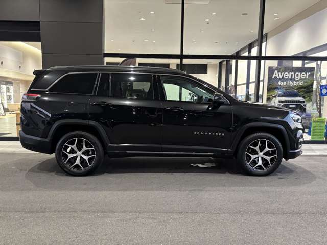 Jeep Commander 11