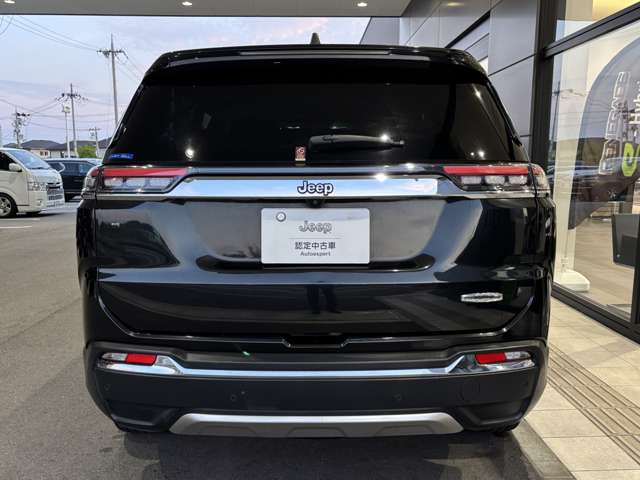 Jeep Commander 9