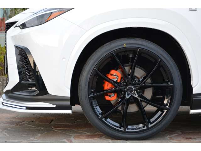 Lexus NX 8