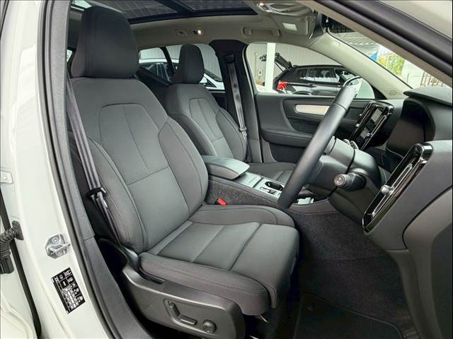 Volvo XC40 11