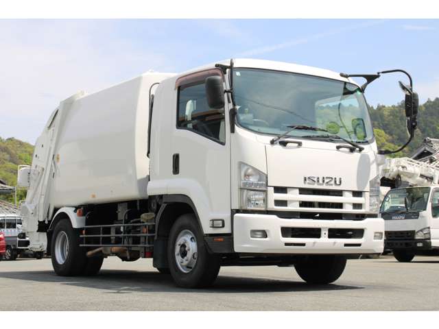 Isuzu Forward 3