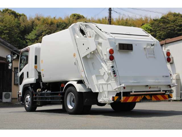 Isuzu Forward 7
