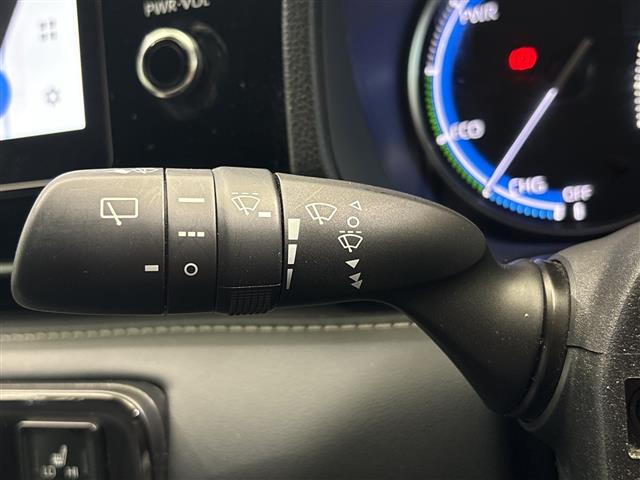 Toyota Noah 12