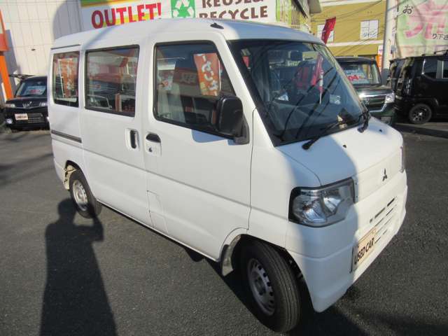 Mitsubishi Minicab Van 11
