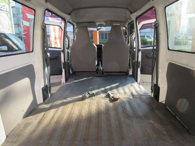 Mitsubishi Minicab Van 12
