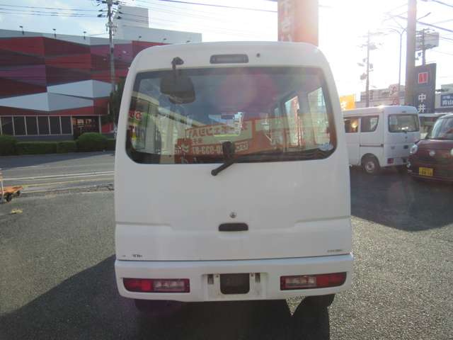 Mitsubishi Minicab Van 8