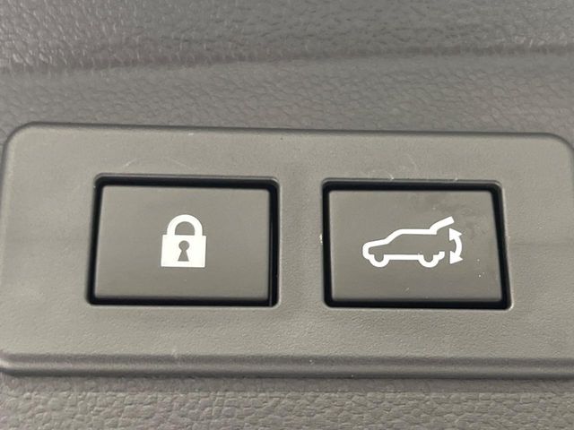 Subaru Legacy Outback 9