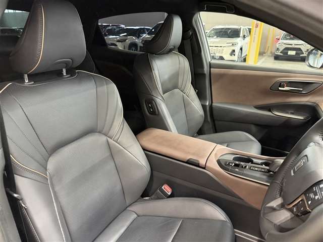 Toyota Crown Crossover 11