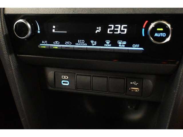 Toyota Yaris Cross 12