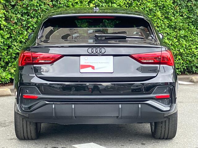 Audi Q3 Sportback 6