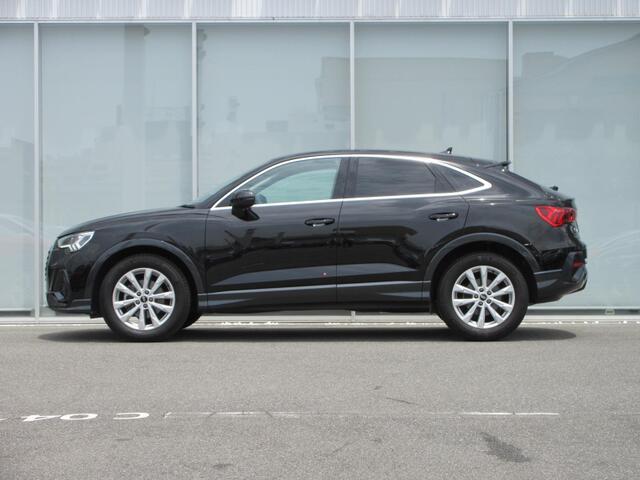 Audi Q3 Sportback 6