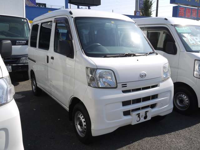 Daihatsu Hijet Cargo 4