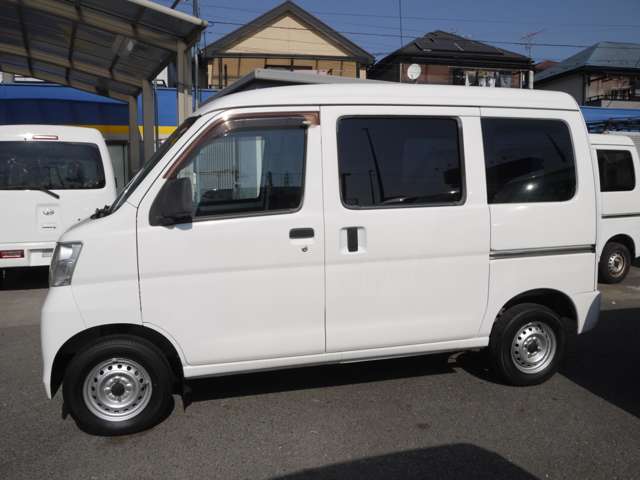 Daihatsu Hijet Cargo 5