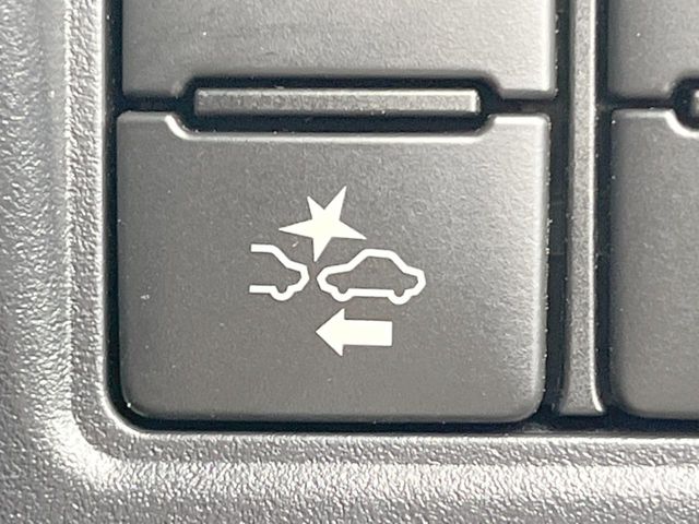 Toyota Voxy 8