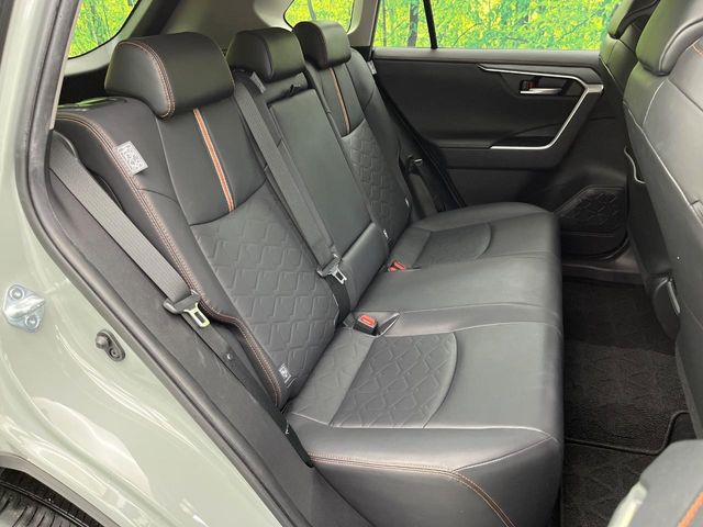 Toyota RAV4 10