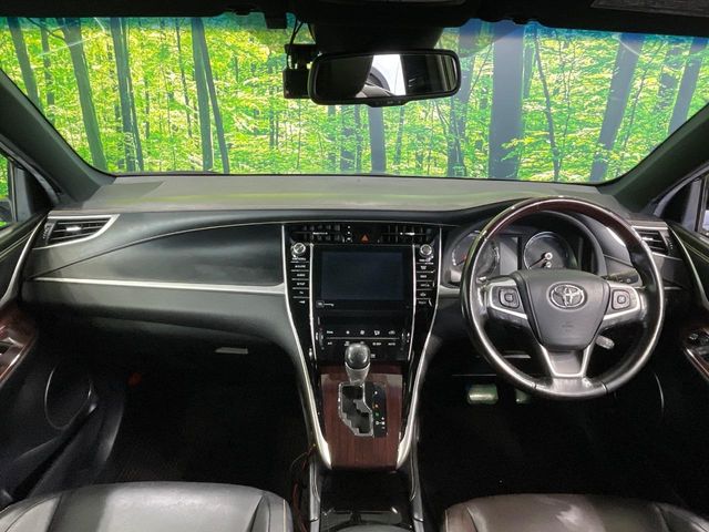 Toyota Harrier 2