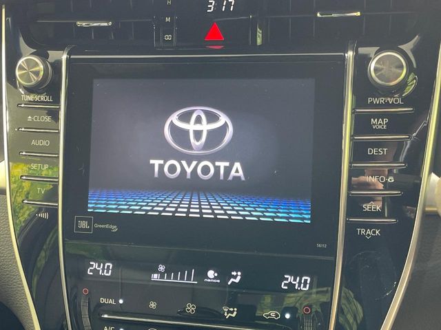 Toyota Harrier 4