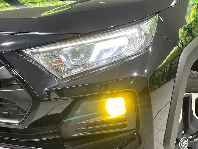 Toyota RAV4 12