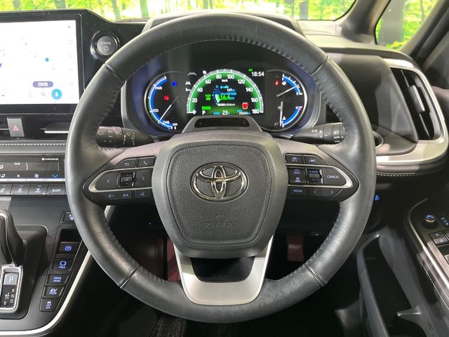 Toyota Noah 11