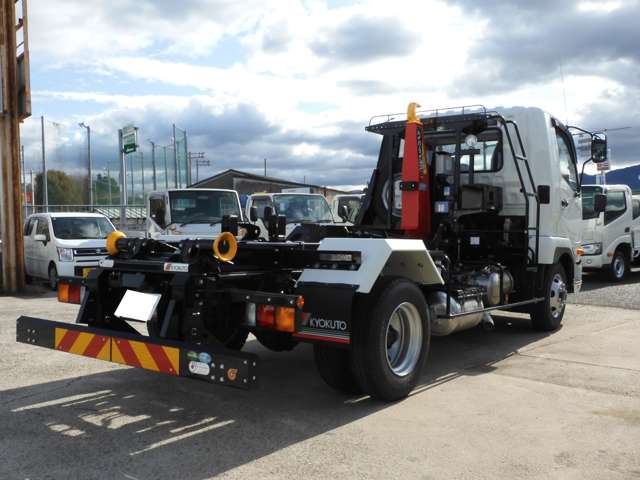 Mitsubishi Fuso Fighter 5
