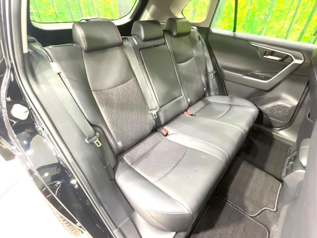 Toyota RAV4 11
