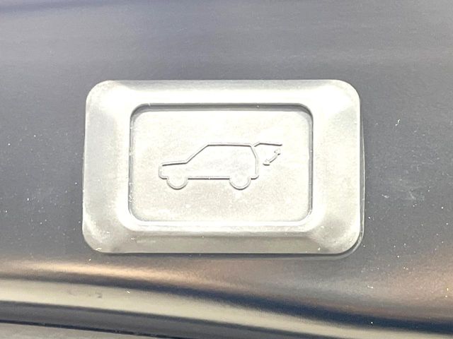 Toyota RAV4 8