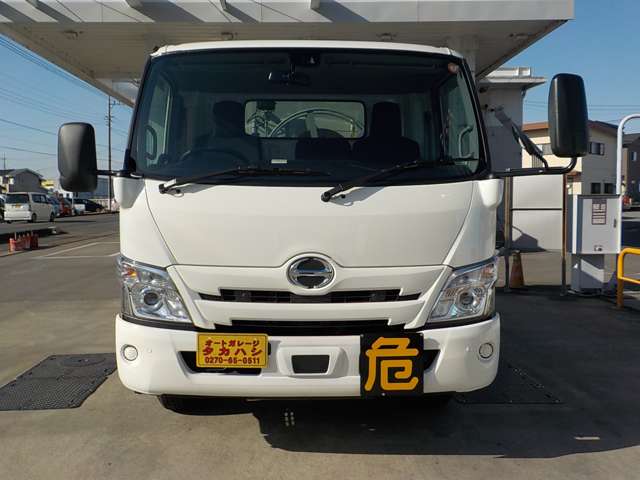 Hino Dutro 8