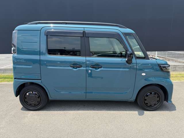 Suzuki Spacia Base 9