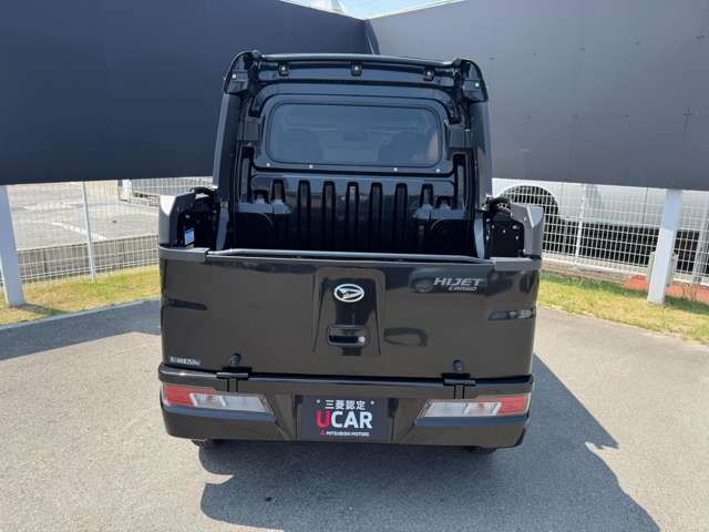 Daihatsu Hijet Deck Van 4