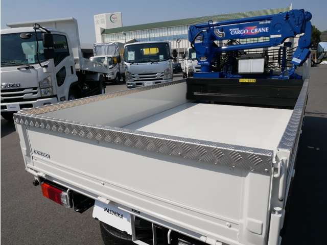 Hino Dutro 12