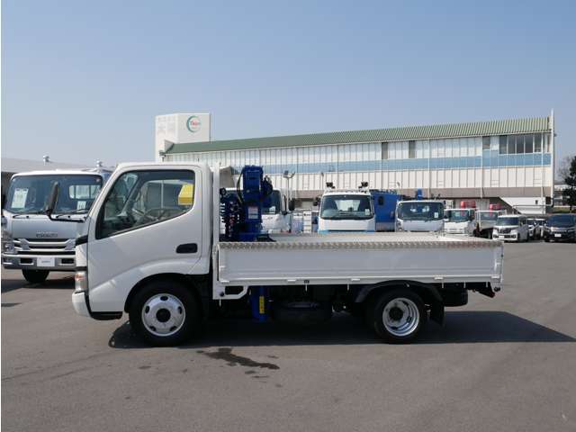 Hino Dutro 7
