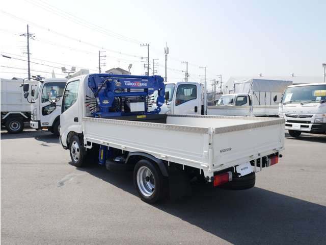 Hino Dutro 8