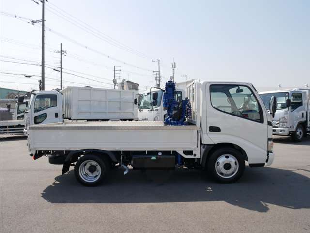 Hino Dutro 10
