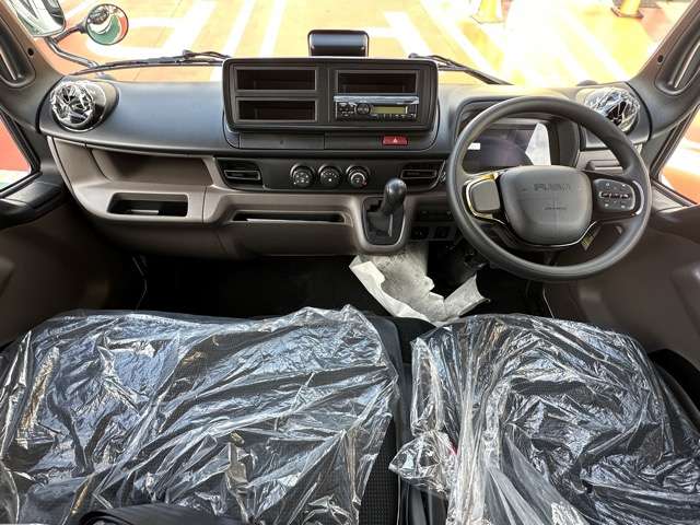 Mitsubishi Fuso Canter 6