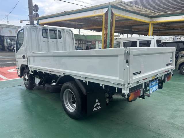 Mitsubishi Fuso Canter 4