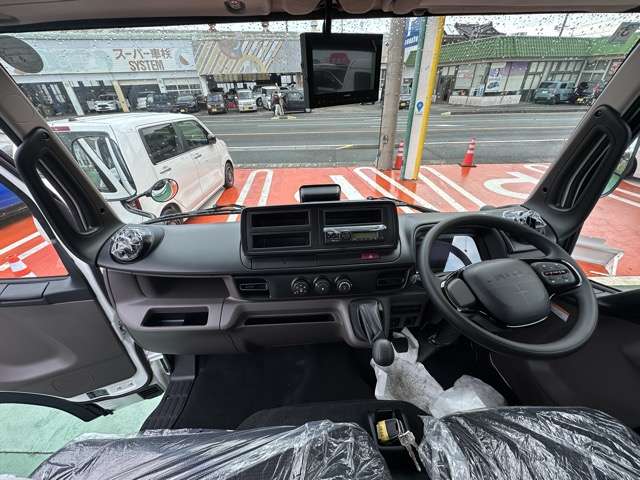 Mitsubishi Fuso Canter 6