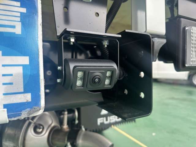 Mitsubishi Fuso Canter 8