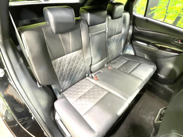 Toyota Harrier 9