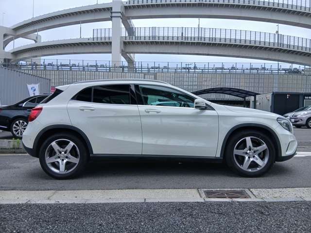Mercedes-Benz GLA-Class 7