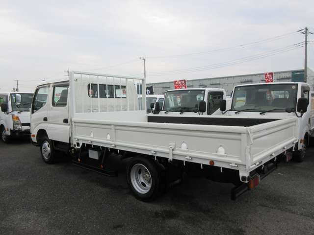 Hino Dutro 12