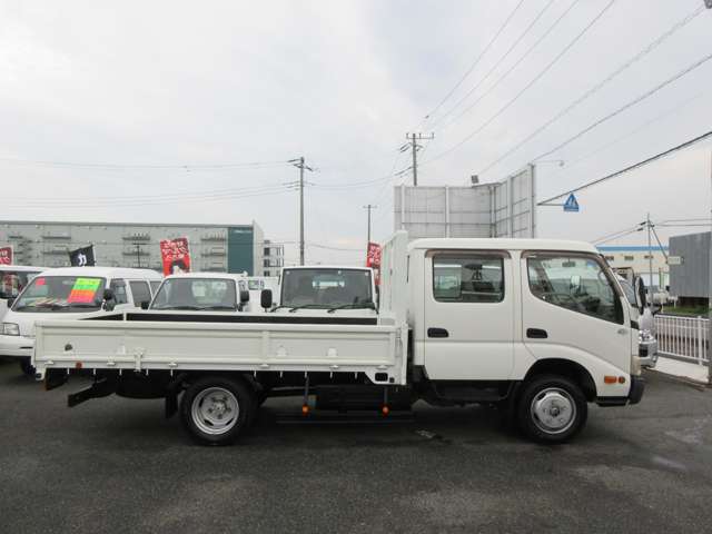 Hino Dutro 7