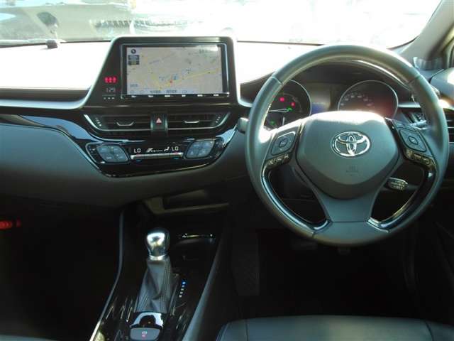 Toyota C-HR 4
