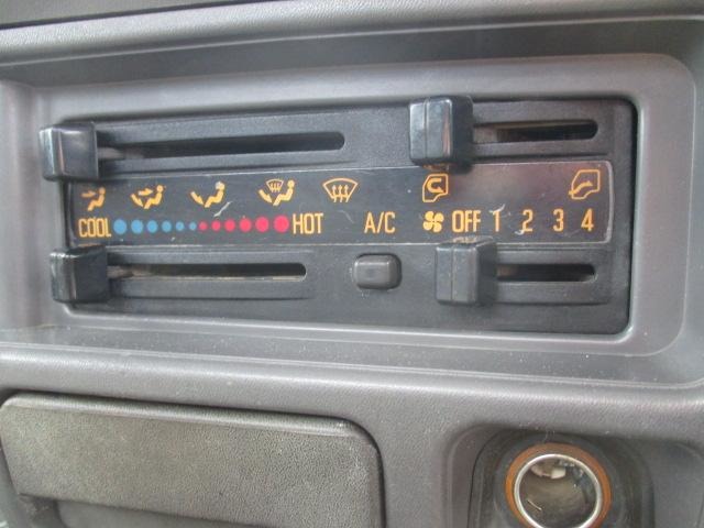 Isuzu Elf 3