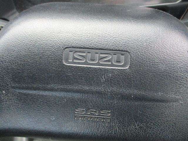 Isuzu Elf 4