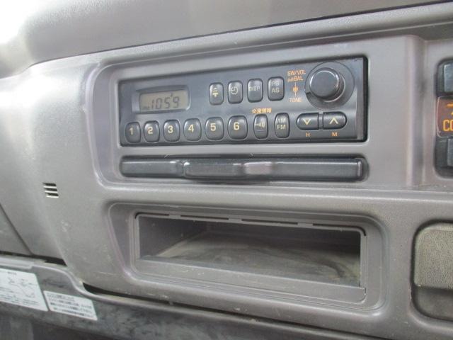 Isuzu Elf 7