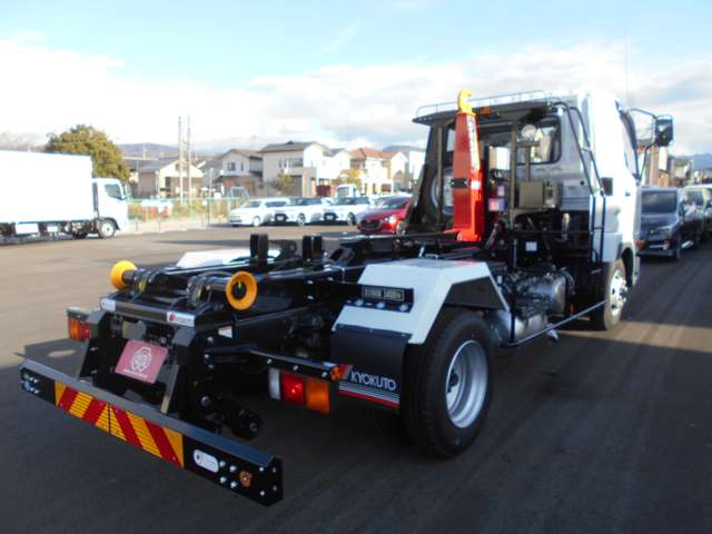 Mitsubishi Fuso Fighter 6