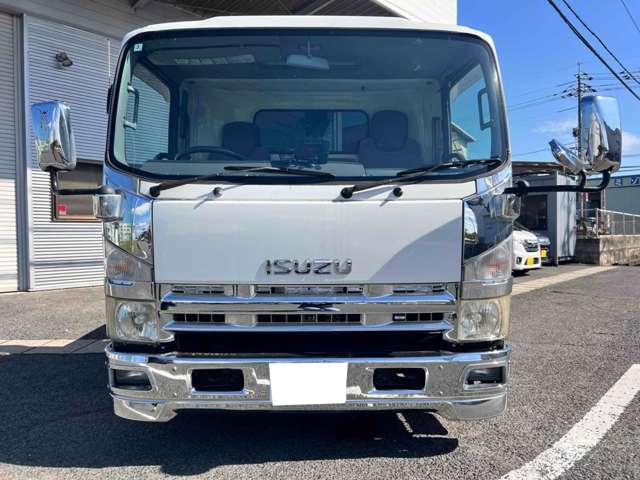 Isuzu Elf 11