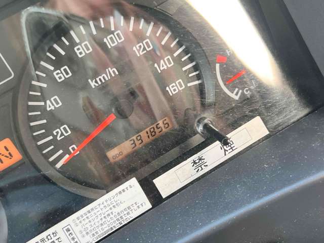 Isuzu Elf 7