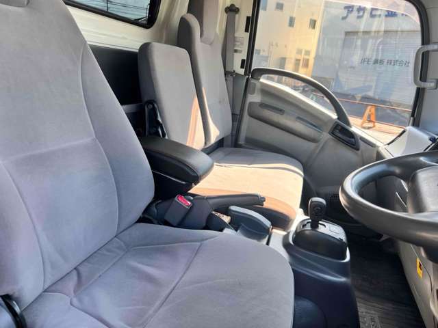 Isuzu Elf 9